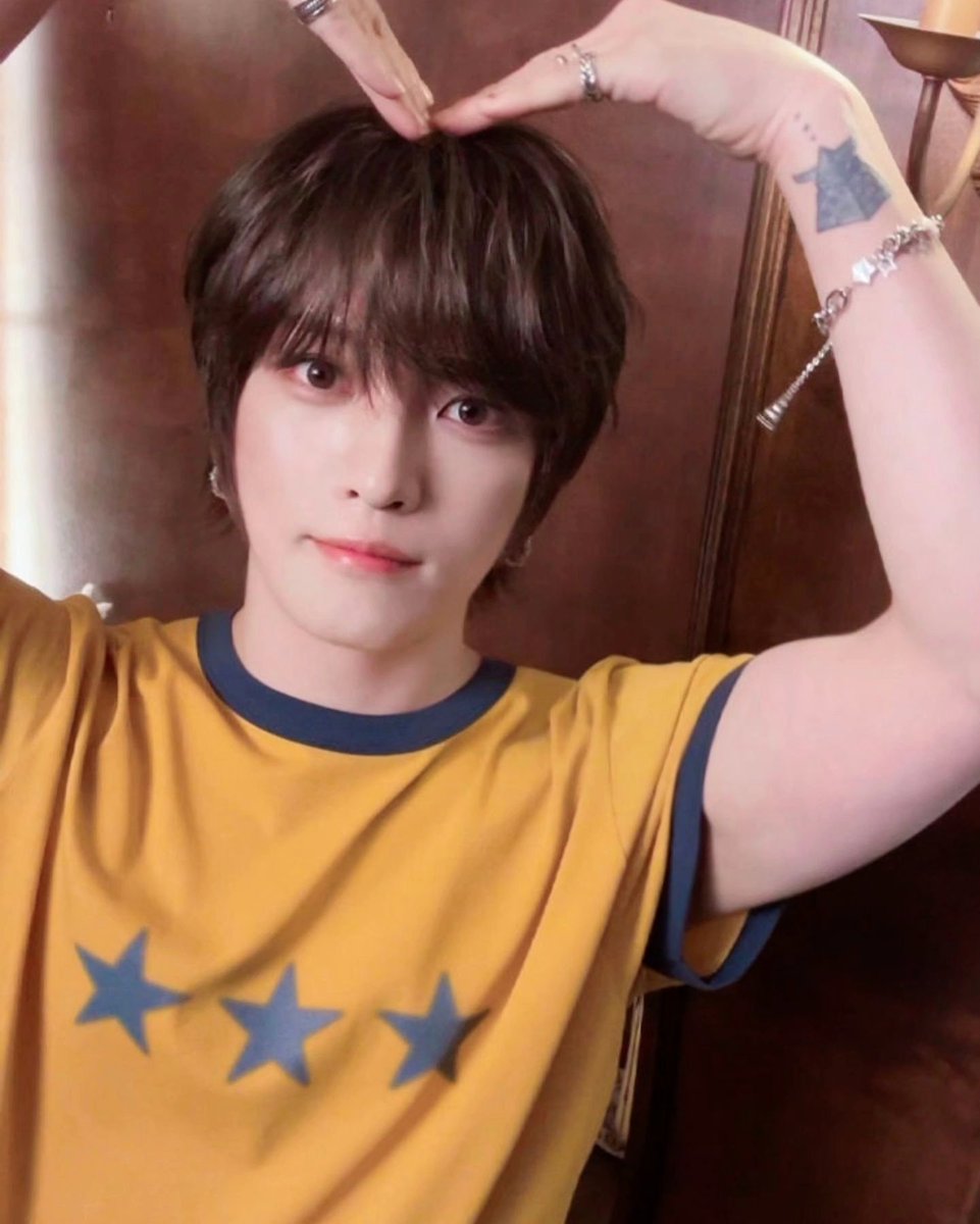 แฮปปี้เบิร์ธเดย์พี่แจจุงที่เติบโตมาเป็นความสุขของใครหลายๆ คน อายุ 40 ปีอย่างเป็นทางการแล้ววววว แต่พี่แจไม่ต้องห่วงค่ะ หน้าพี่เด็กกว่านุเยอะ ขอให้เป็นปีที่ดีของพี่อีกหนึ่งปี มีความสุข ได้กินของอร่อย ร่างกายแข็งแรง อยู่สร้างความสุขด้วยกันไปอีกนานๆ 💕✨️

#HAPPY_JAEJOONG_DAY