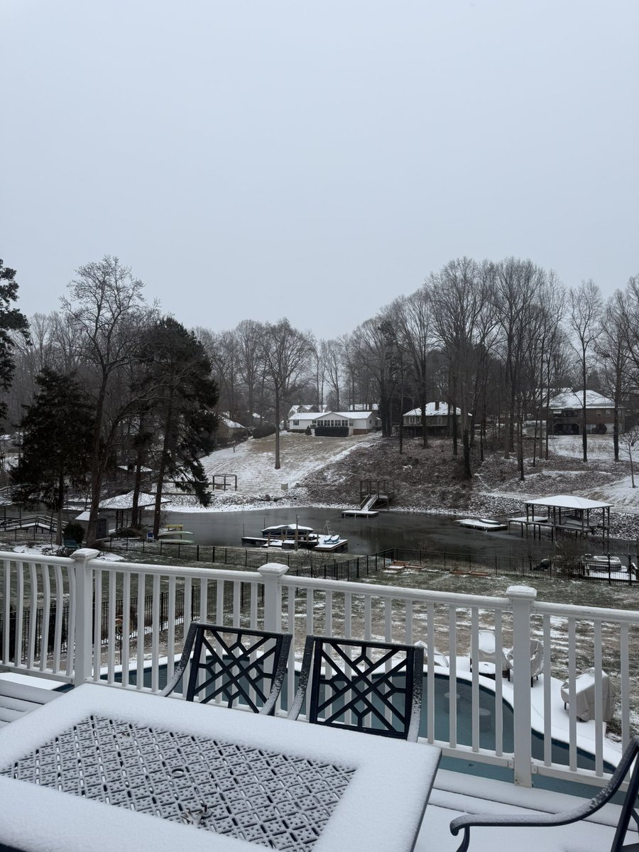 kgstanley's tweet photo. Our LKN cove in Mooresville is starting to freeze…. I have a feeling it’s going to be frozen pretty solid before this event is over.  Pics about an hour or so apart. @wxbrad 

#lkn #icestorm2026 #clt https://t.co/67AfMKQ01m