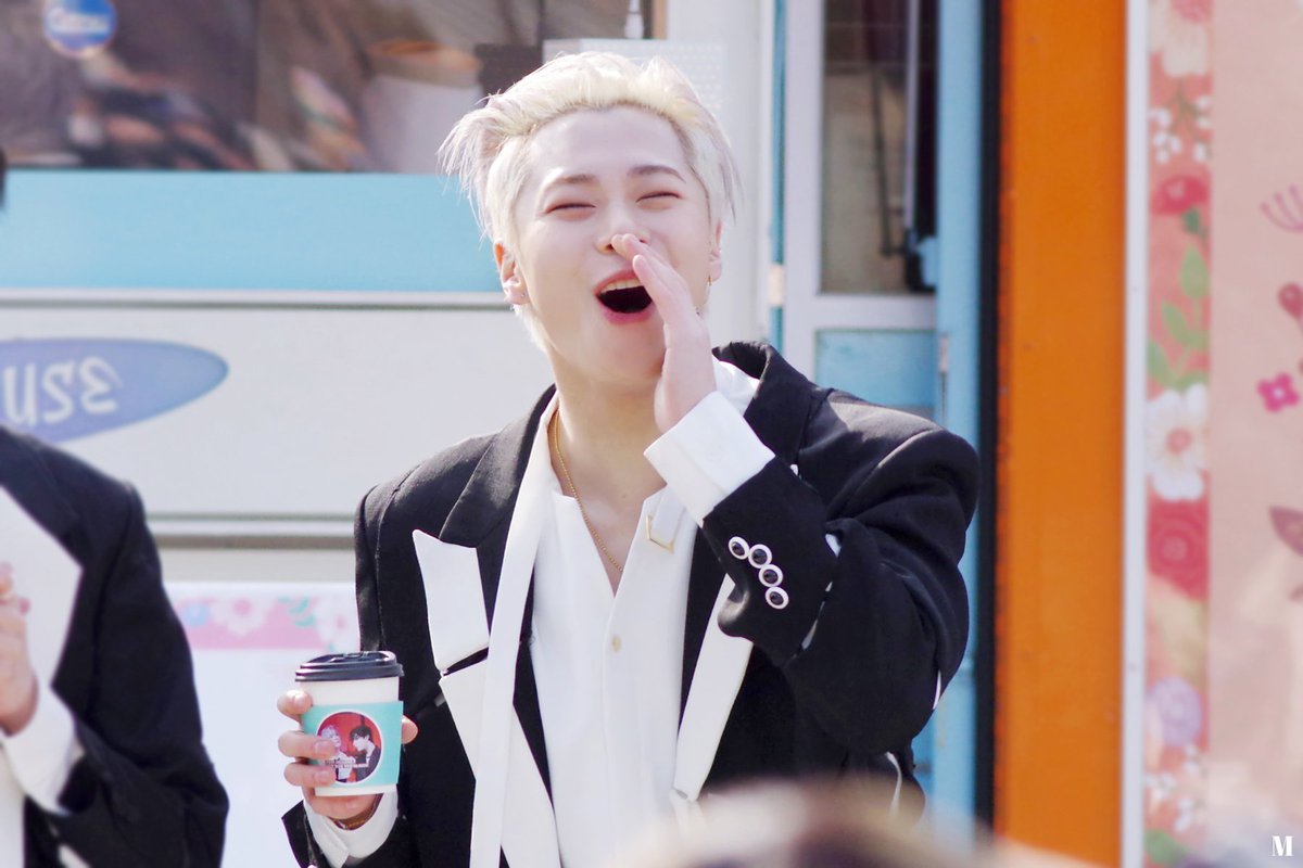 훠우~ 빈아 생일 축하한다~~🫶
#언제나_빛날_너에게_빈아생일축하해