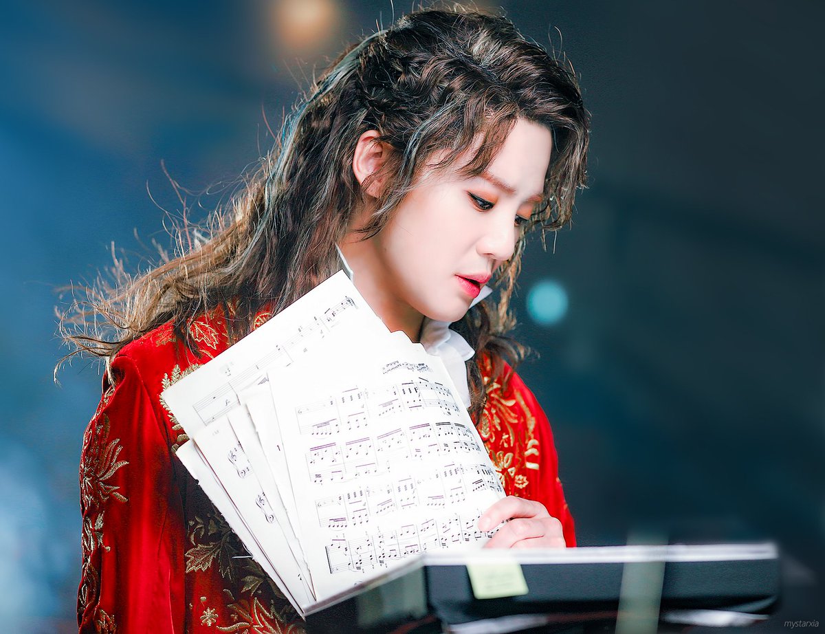 별이 낳은 천재 우리의 황금별✨️
#끝나지_않는_음악_김준수
#뮤지컬배우김준수_데뷔16주년