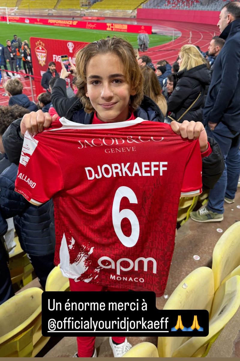 youridjorkaeff's tweet image. Monaco. Toujours une émotion particulière de rejouer ici. Fier de soutenir @FightAidsMonaco, l’association de la Princesse Stéphanie. 👊🤍🇲🇨
#FightAidsMonaco