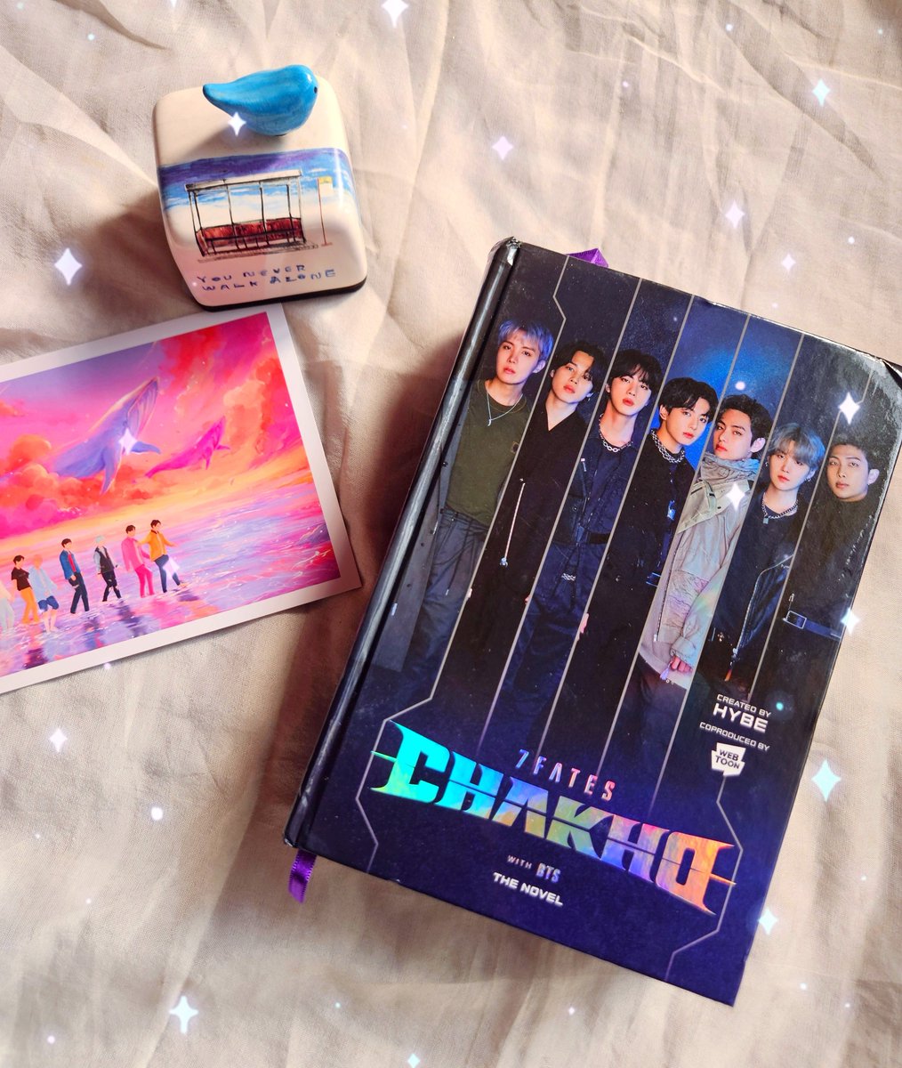 WinterLeonessa's tweet photo. From drawing them to holding this beautiful, thick book!!! thank you @izepress 🥺💜🫶 @7Fates_CHAKHO #CHAKHO #7FATES_CHAKHO #착호 💜✨️ https://t.co/GG0CqUKlVR