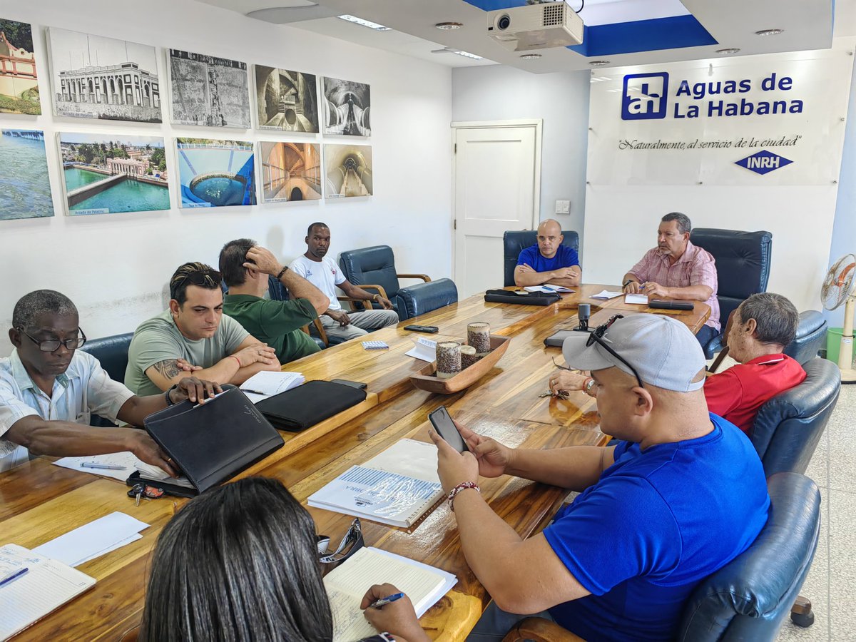 Con todos los sujetos del proceso inversionista en la Habana, evaluamos el cumplimiento de todas las condiciones necesarias ,para reiniciar la #Conductora #MarinoPalatino, en su segunda etapa, el próximo 27 de enero #UnidosXCuba #INRHCuba