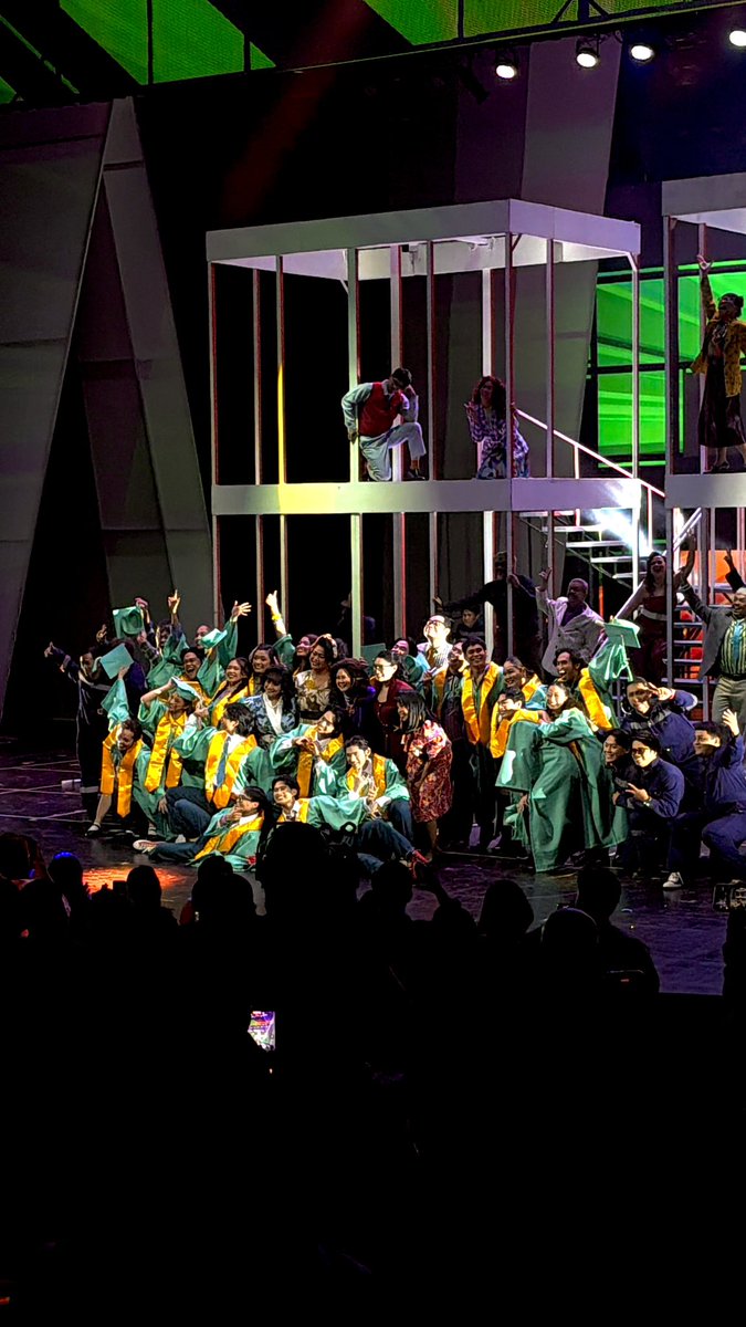 Sining 🎨 tweet media