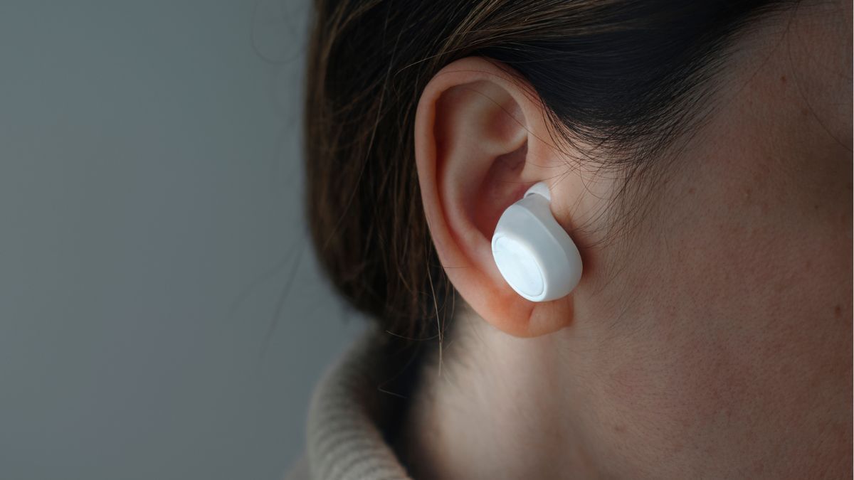 Eeeek: an exploit of Bluetooth audio buff.ly/BtDHu9R . Affects Sony, Jabra, JBL, Marshall, Xiaomi, Nothing, OnePlus, Soundcore, Logitech, and Google devices.