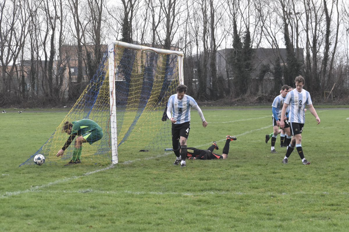 Paul Moran tweet media