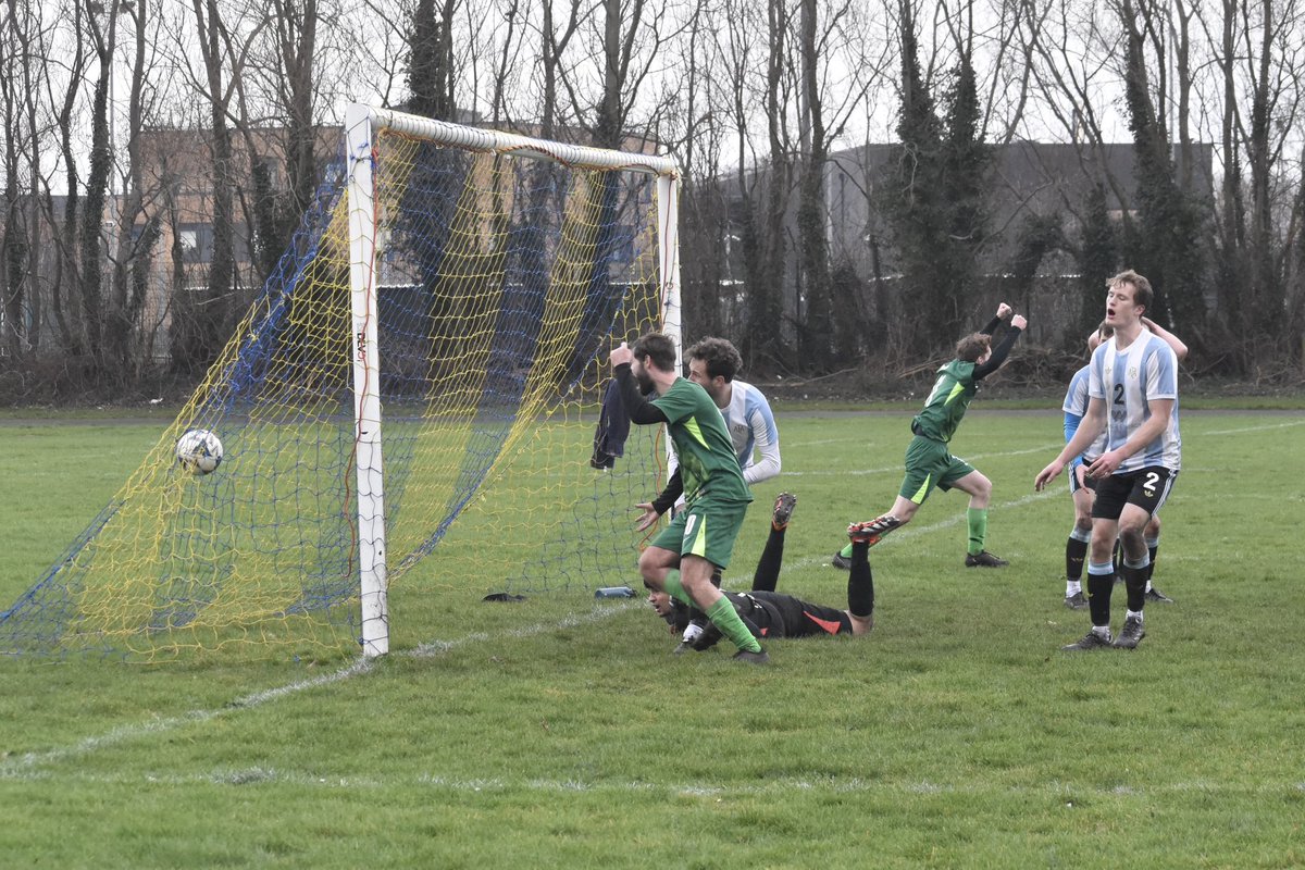 Paul Moran tweet media