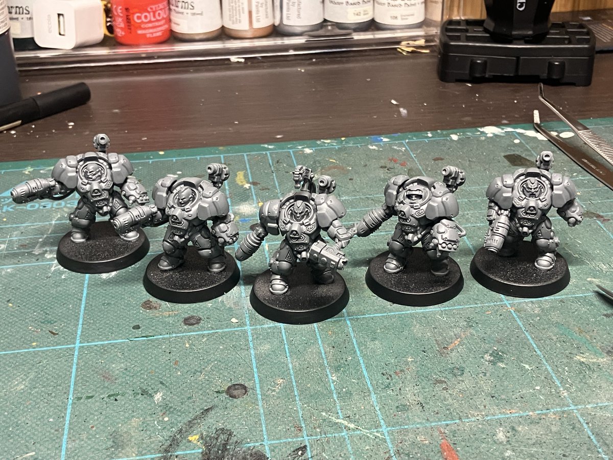 o600 アインヒル・ハースガード アインヒル・ハースガード5体のビルド完成。プラモ楽しいね。 ウォー