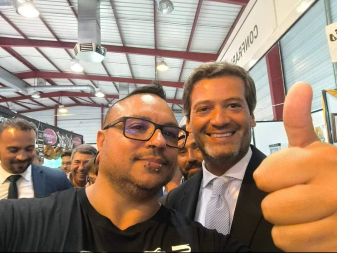 MIGUELCreporter's tweet image. Tirso Faria é arguido no processo do grupo 1143. Dirigia o núcleo de Santo Tirso e foi, até há pouco tempo, vice-presidente da concelhia do CH.  Continua militante.