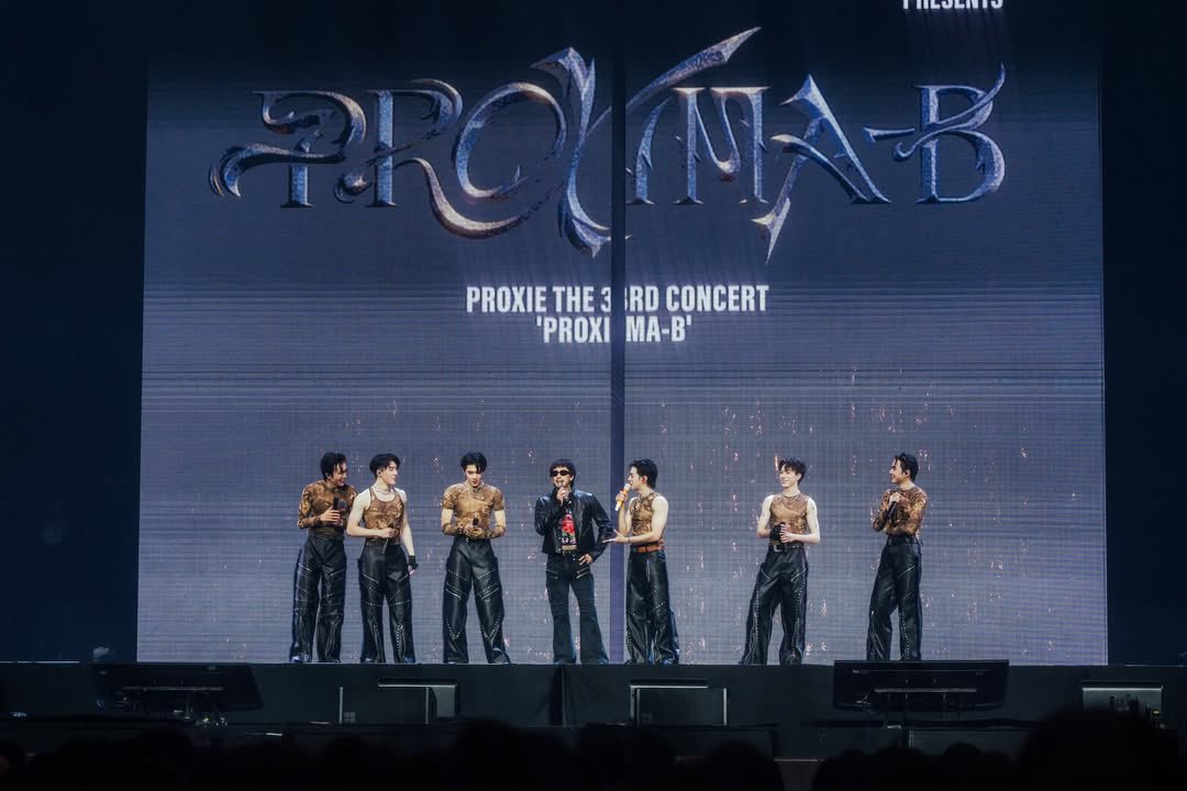 AllforCHOKUNth's tweet image. From IG @.timethai

ผมรักคุณ ซารังแฮโย ❤️‍🔥 

#PROXIEChokun #TIMETHAI 
#PROXIE_The3rdConcert
#PROXIEth