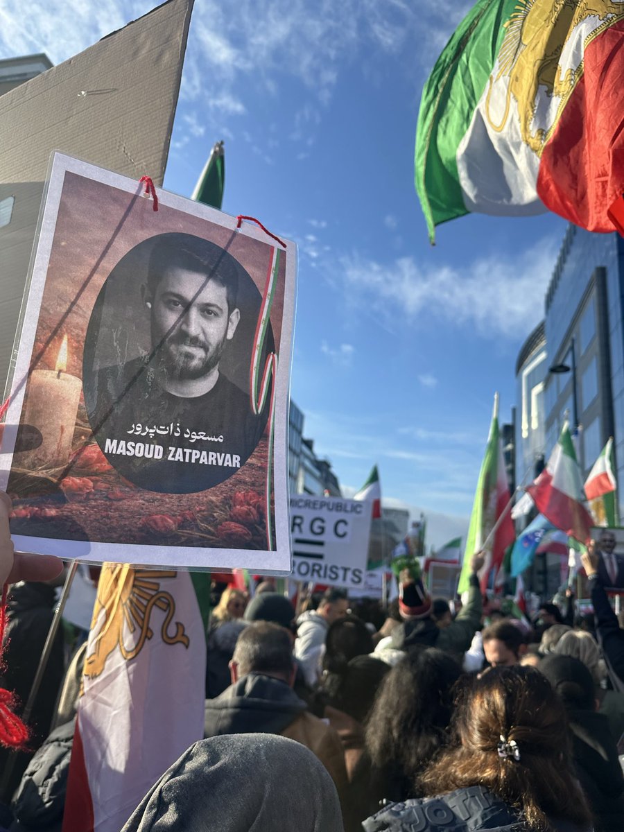 اشکان tweet media