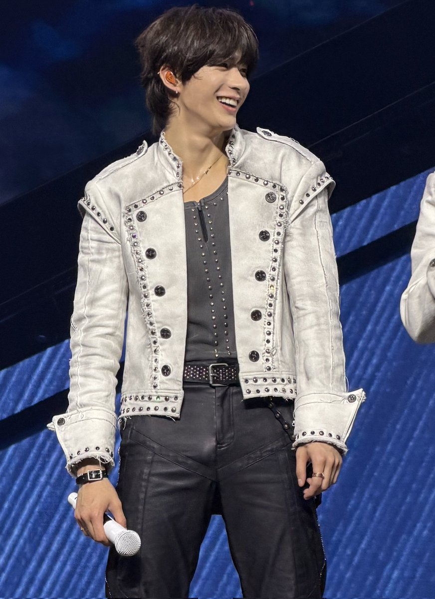 neogens's tweet image. gimme that dih or whatever sohee said