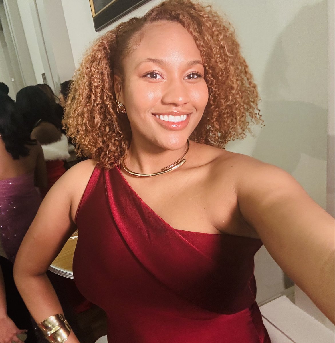 astrostarbright's tweet photo. Unmasked and evolving.
Beyond the student title.
Final semester energy. Class of 2026.
#MasqueradeOnTheRedCarpet #ClassOf2026 #FinalSemester #SeniorYearMoments https://t.co/PKy5sBZgGb
