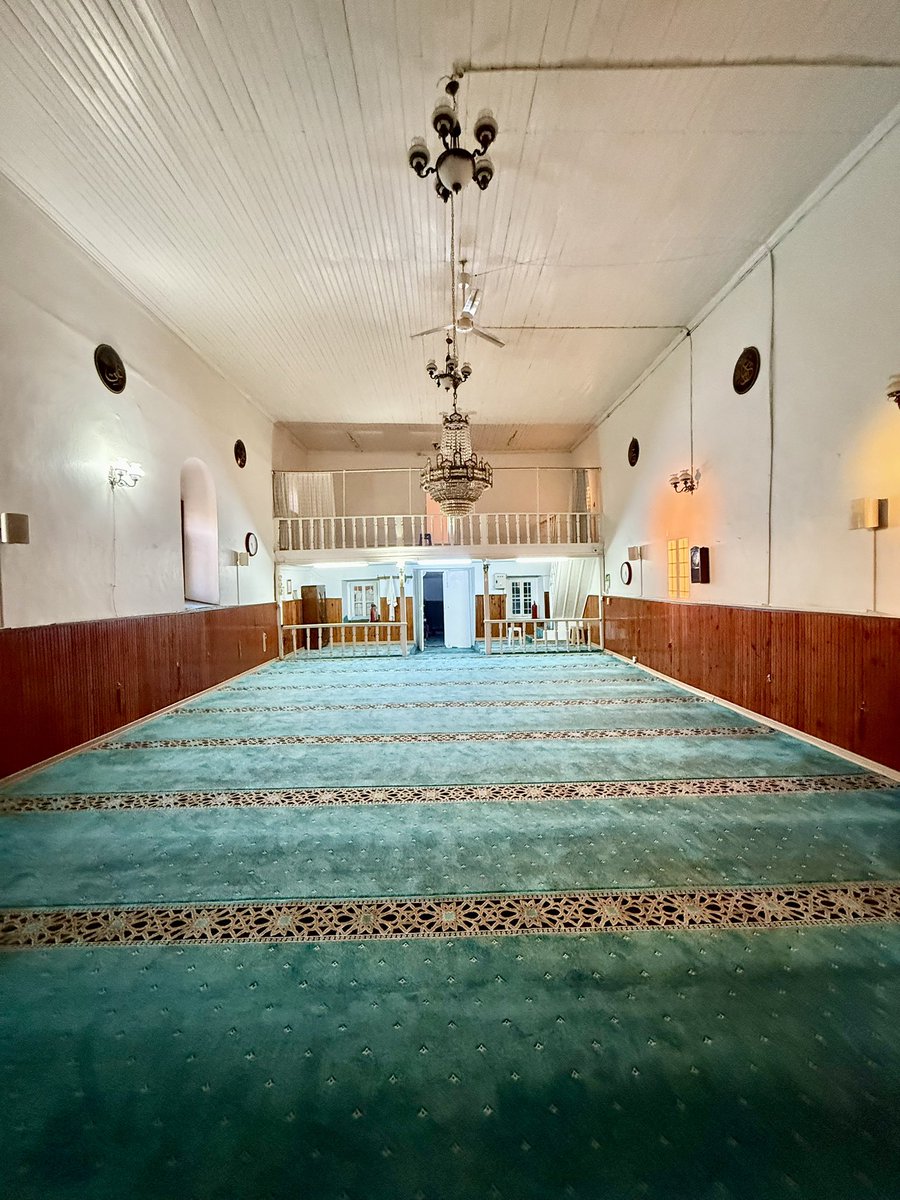 AVM yerine CAMİ kültürü (353🕋)
❤️Bir Aile Geleneği❤️

🕌 Şamlar Köyü Camii  (1839)
📍Şamlar Köyü/Başakşehir
🗓️ 14.12.2025
🕰️ İkindi Namazı

#meselemizneslimiz
#haftasonuetkinliği
#haftada1gün1saat1vakitaileyle 
#herhaftafarklı1osmanlıcamii