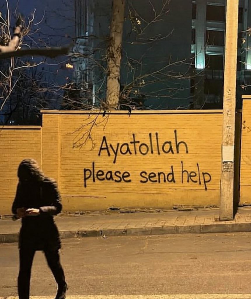 rkmtimes's tweet image. JUST IN🇮🇷❌🇺🇸🔥 In #Minnesota, Protesters demand the Iranian Intervention against Z!onist, ISIS, IDF and #Trump-backed ICE agent’s continued cr!mes on American civilians. 

🚨People of Minnesota needs help from Ayatollah and Iran to fight Israeli-backed t£rrorism in USA.