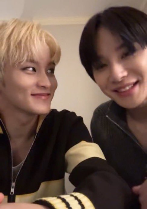 캔디랑 라방하면 이런 눈빛인데…