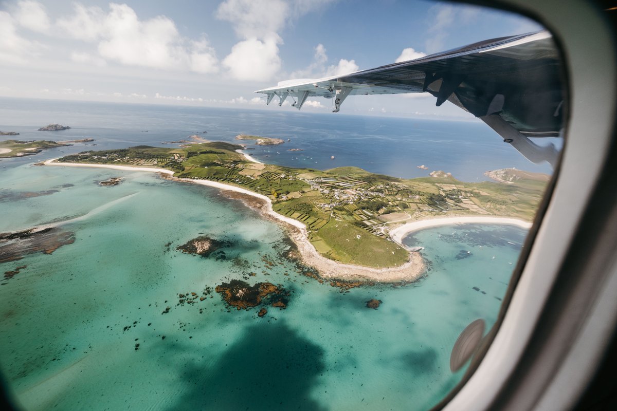 IOSTravel's tweet image. Your journey to Scilly couldn’t be easier.

With departure points across the South West, getting here is simple and stress-free.

Take to the skies on a Skybus flight for aerial views, or relax aboard Scillonian III as you sail towards island life.

islesofscilly-travel.co.uk