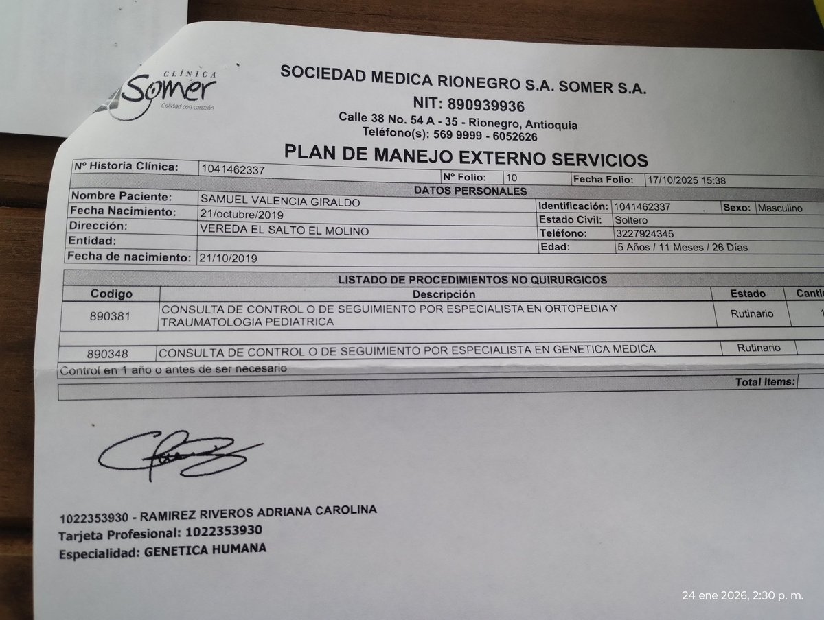 Fue diagnosticado desde los 3 años con esta enfermedad neuromuscular que debilita progresivamente la fuerza en sus piernas.
Para evitar un mayor deterioro, Samuel necesita:
 Prótesis
 Terapias especializadas
 Medicamentos
Subsidio de transporte
<a href="/NuevaEPS_/">NUEVA EPS</a>