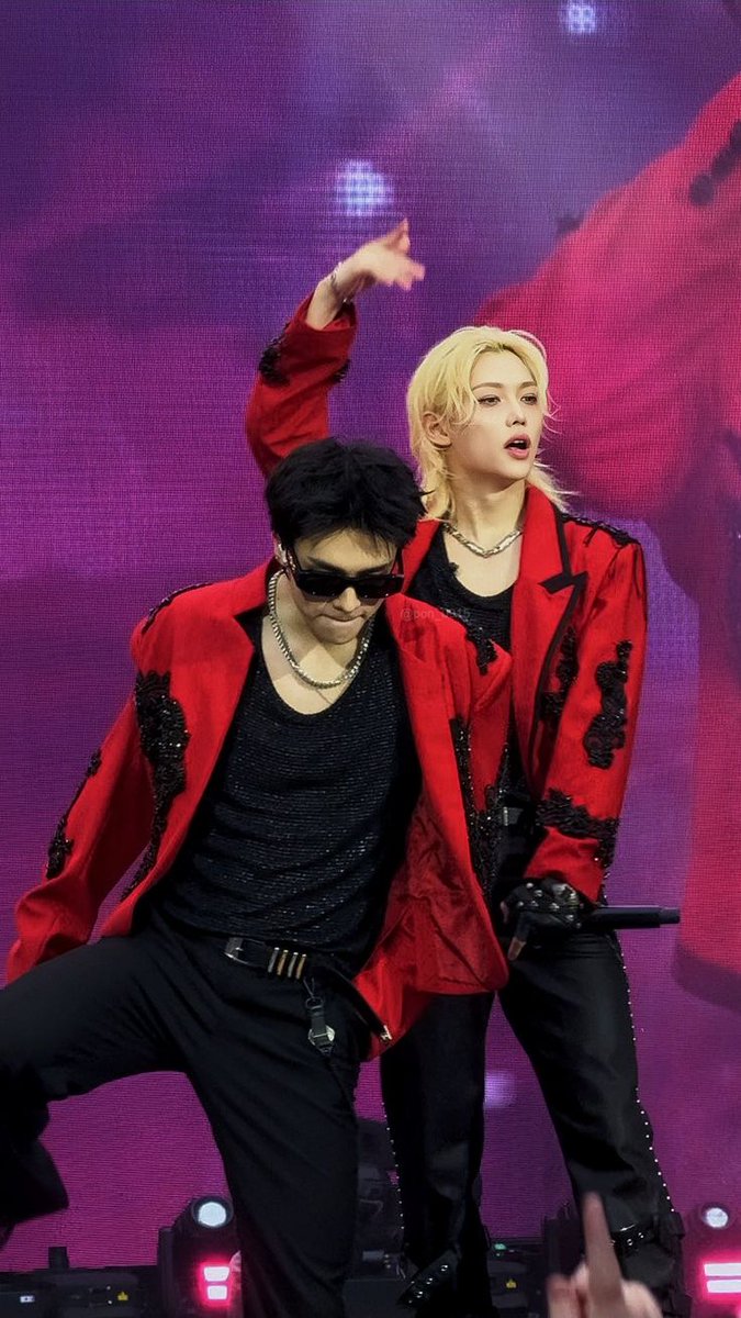 wishyoustay_08's tweet image. * ✰ . * ⋆  ⋆ *. daily dose of hyunlix ✰ * ‧  ﾟ｡⋆ * ⋆.⋆｡ ﾟ☾ ﾟ｡⋆