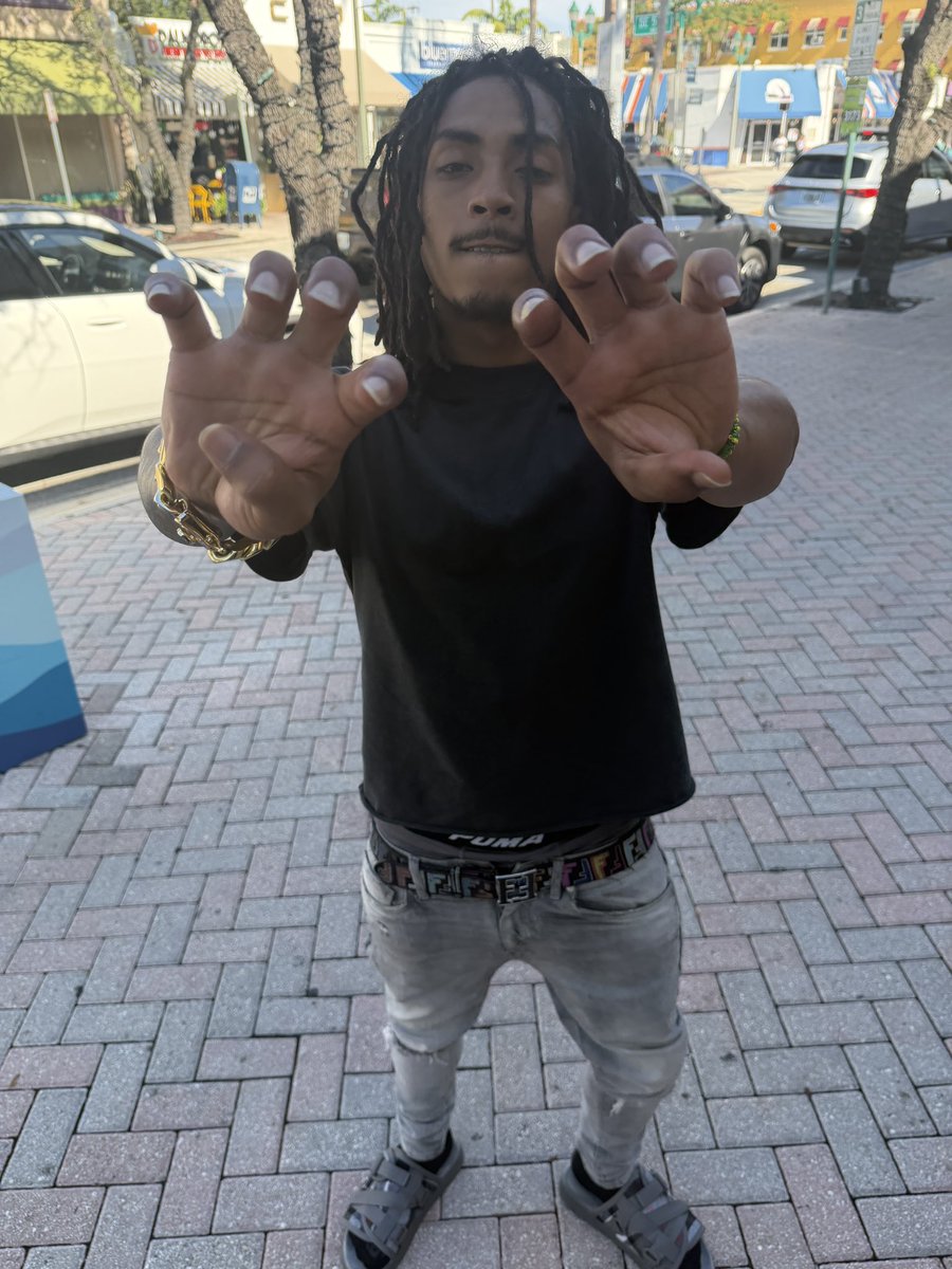 murddalo's tweet photo. Wagwan 🖤 https://t.co/z1f3WSWevs
