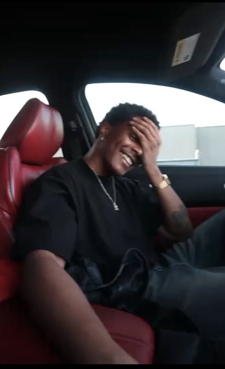 NightFox tweet media