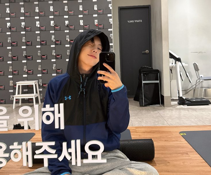 보니 tweet media