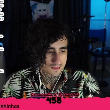 frogmakesgames's tweet image. Being the creator of a game that did kinda well but not super well is crazy because sometimes you'll see a spike in downloads and find out that the Portuguese version of Anthony from Smosh has been streaming your game to thousands of people (@feeeelps)