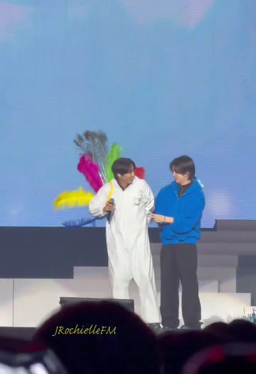 _RuthNina_'s tweet image. Akhirnya spesies baru ini beneran muncul di day 3
#SUPERSHOW10inKAOHSIUNG