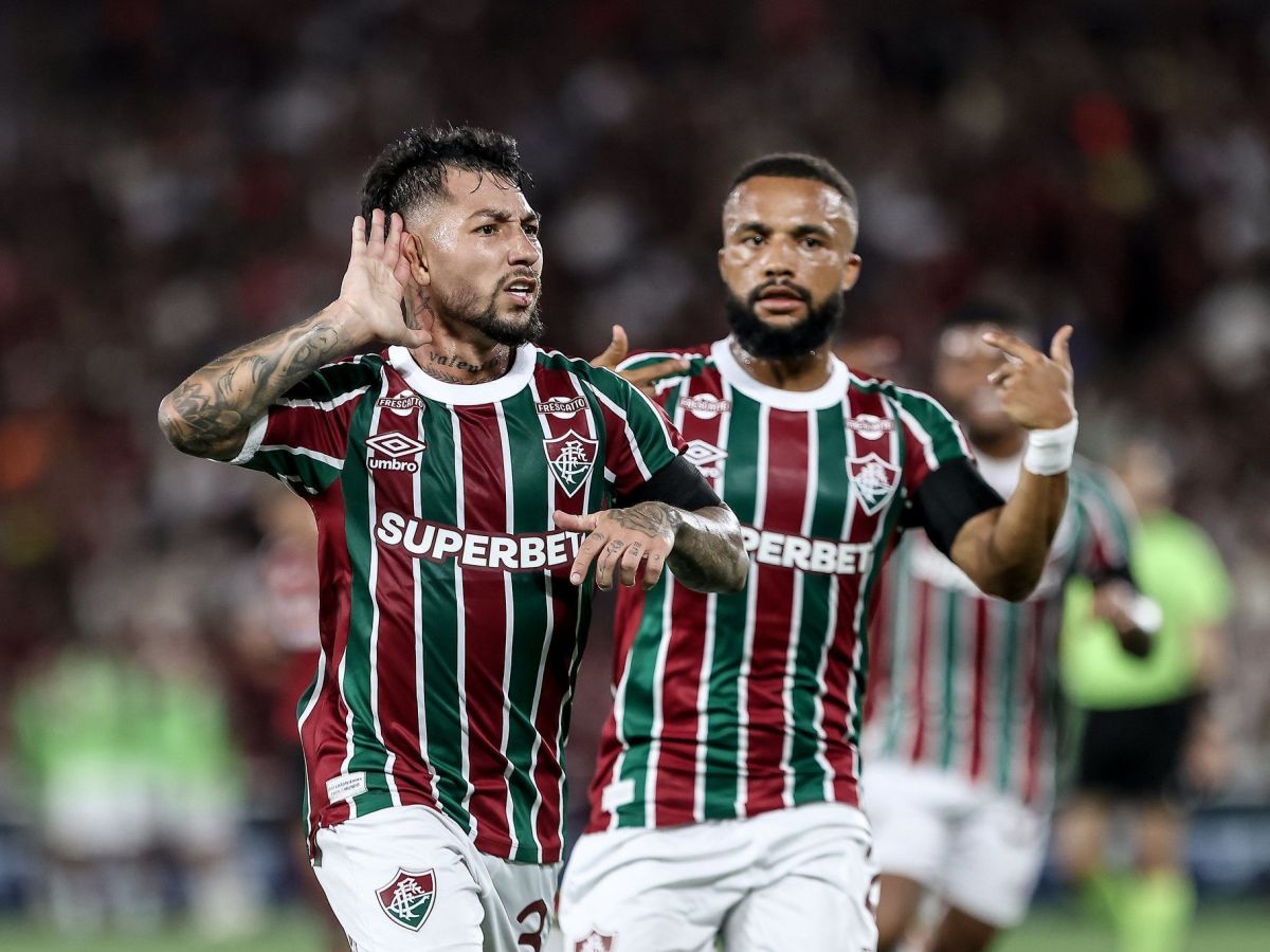 Noite de Copa tweet media