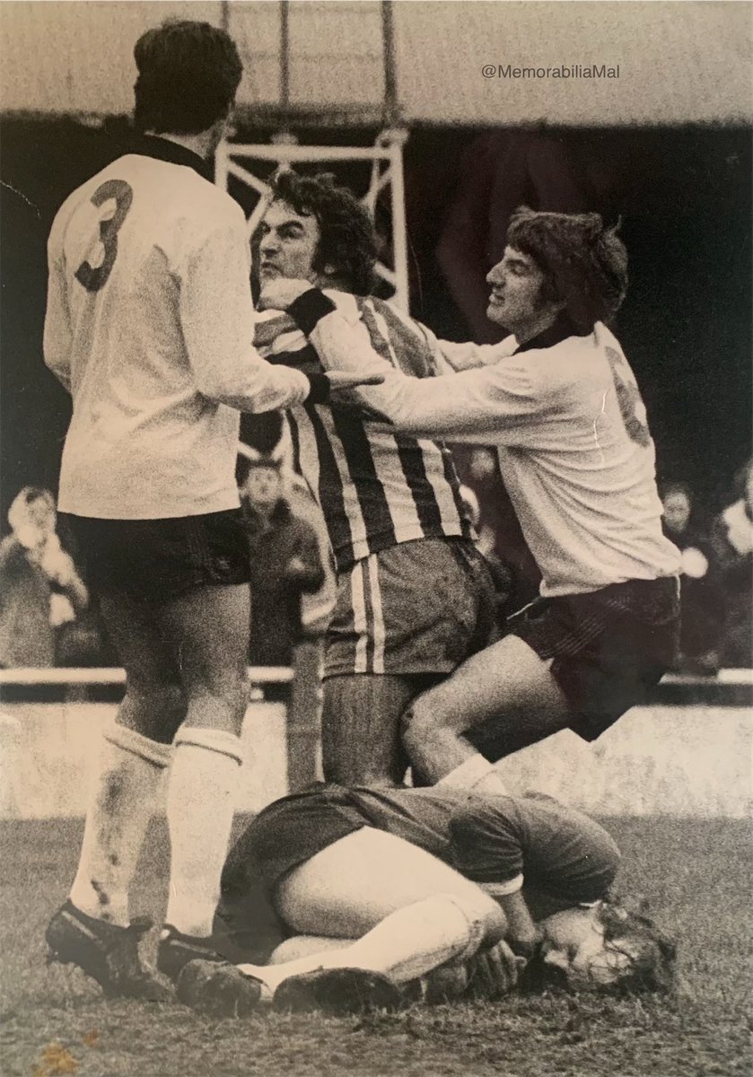 Football Nostalgia tweet media