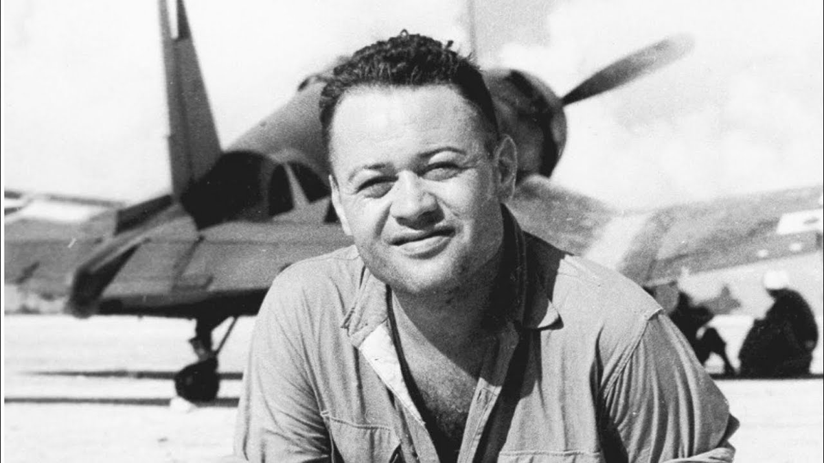 USAS_WW1's tweet image. #NativeAmerican #Celebrities #TV #Hollywood: Greg "Pappy" Boyington, Brulé Sioux (Lakota); Flying Tigers, USMC, 2 to 6 + 22 victories, Medal of Honor, Navy Cross. Commanded VMF-122, VMF-112 and VMF-214. Shot down. Captured. POW 1.5 years. Inspired “Baa Baa Black Sheep” TV show.