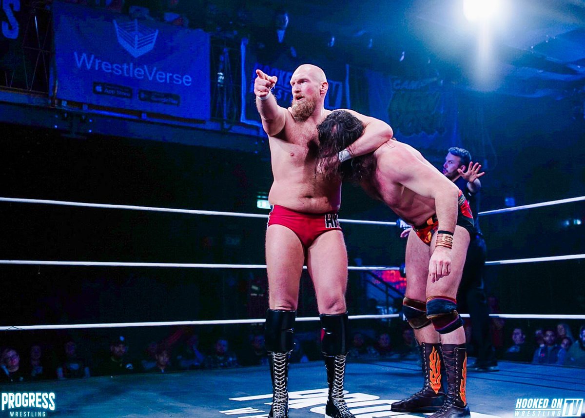 ThisIs_Progress's tweet image. THESE TWO ARE BATTERING EACH OTHER OVER THE ATLAS TITLE!

This. IS. Insane!

This. IS. Progress!

👀 WATCH NOW !!! 👀

⬇️ HOW TV ⬇️ 
bit.ly/3YYclJ2 

#Chapter189
#SSS16
#HOWTV
#InDarkestNight
@WrestleVerseApp
#WrestlingCommunity