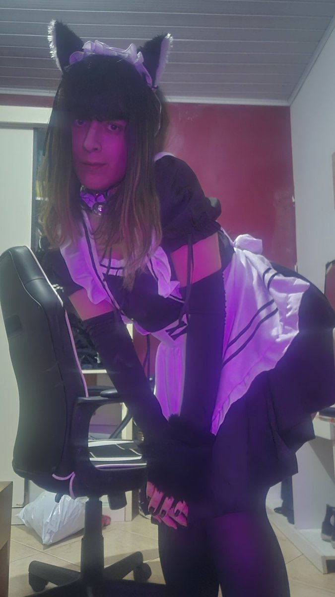 AlirceWonder's tweet photo. Como posso te servir hoje? 😼😌🩵🔒
.
.
.
.
.
.
.
#chundai #transgirl #trans #femboymaid #sissy #maid https://t.co/ERzv0E2hRl