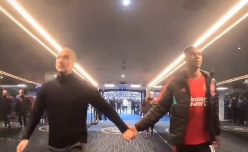 1aurarose's tweet image. #ACityUnited