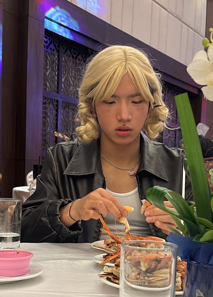 ashie ﹢ 𓆦 seakeen 💌 #clo_ver 🍀 (slow) tweet media