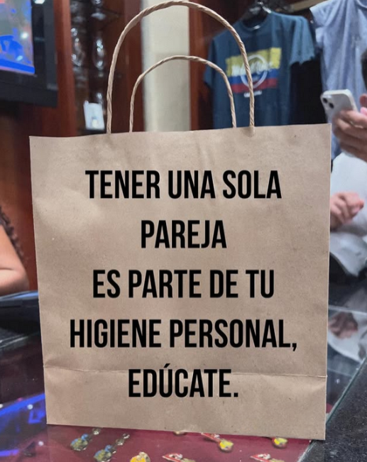 hombres's tweet photo. https://t.co/SnUaok4uLD