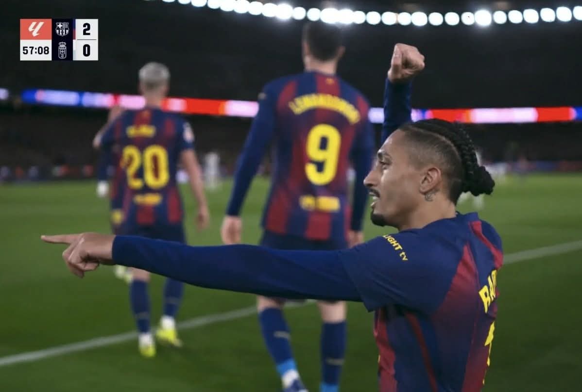 *Pongo un partido del Barça*

Lo primero que veo: