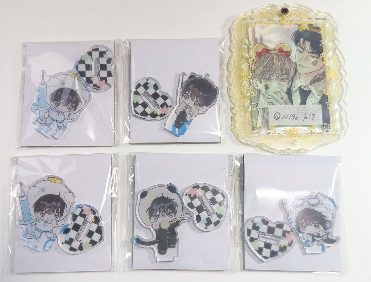 RT @N18o_hi7: 【交換】十八歳のベッド ミブル ミニアクリルスタンド