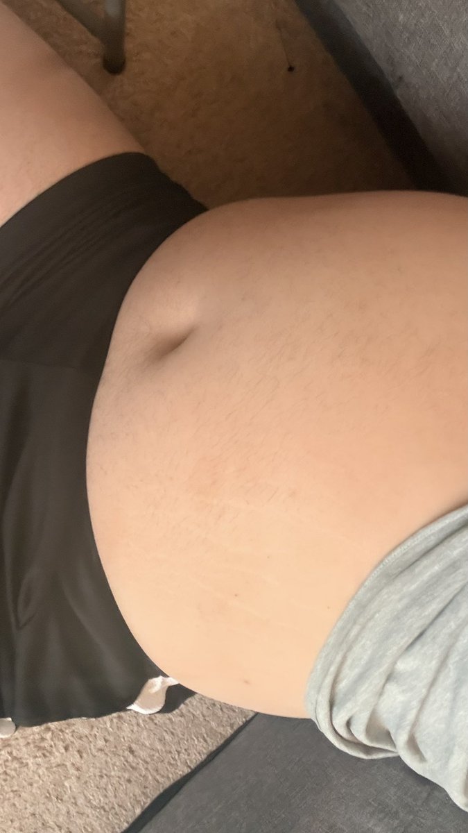 🥺 who wants to come cuddle and bake cookies through this storm? 🥺 I'll let you rub my belly.