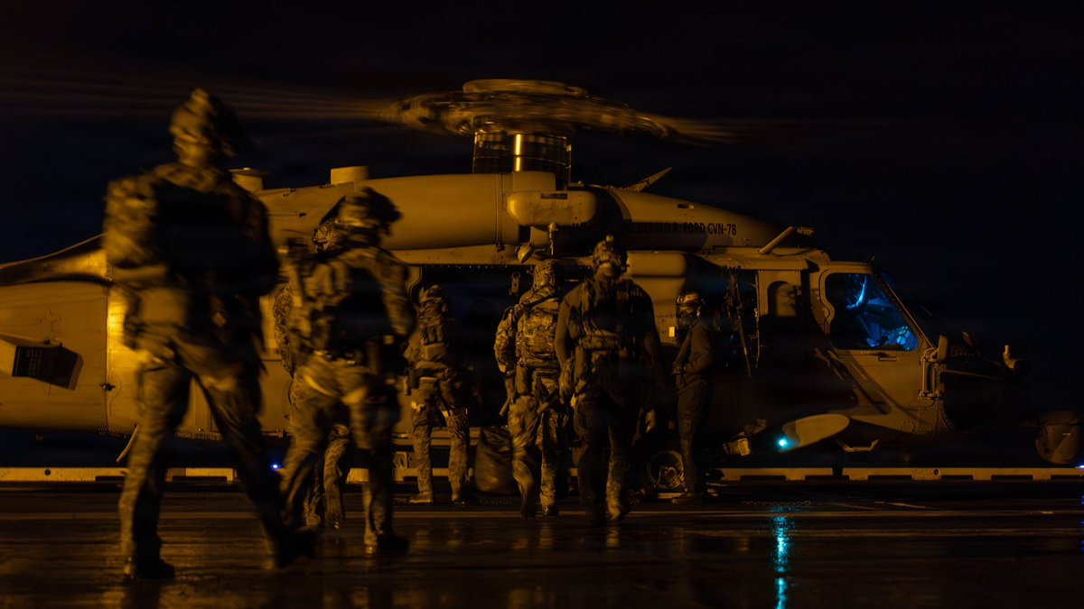 ᴅᴇᴡ tweet media