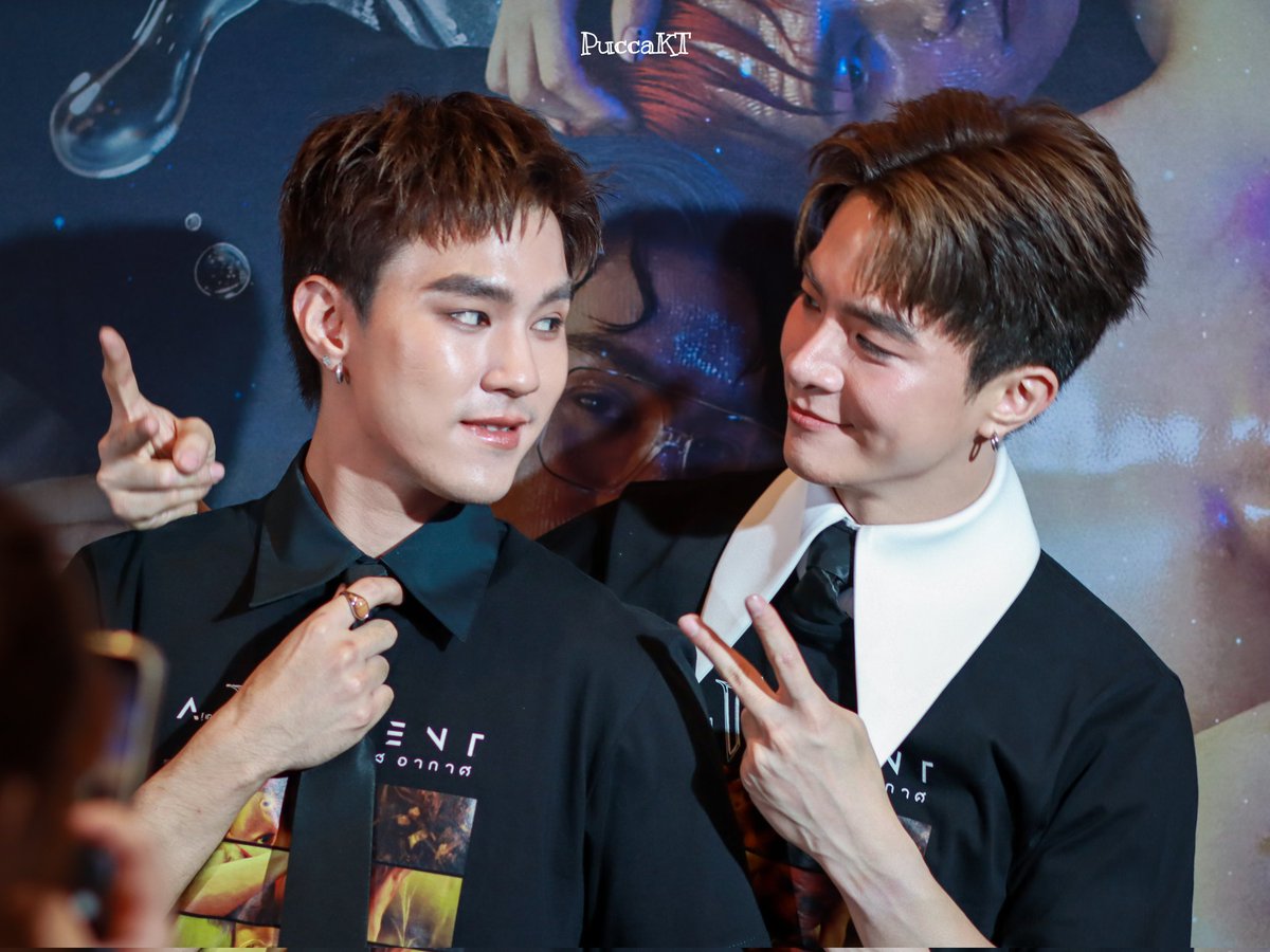 _PuccaKT's tweet photo. ดูมีมวลอยู่นะ🤭🤭
The Last Moment Together
#AirmomentFinalEP
#Earth_trp
#Leo_prp https://t.co/DHsbK1J1De