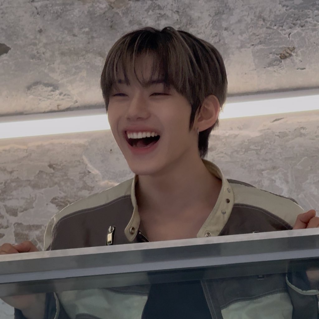 ddalmeongz's tweet image. kyoungbae BETTER not lose his smile. 

#UNCORE_CANCEL_RUSSIA_CONCERT
#UncoreStopRussiaConcert