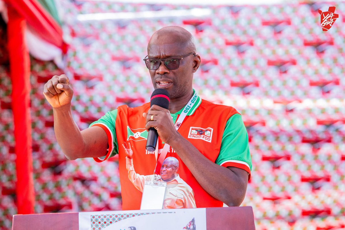 Intwari dukunda cane Nyeniteka <a href="/R_Ndikuriyo/">Ndikuriyo Révérien</a> . Turahimbawe cane kuba mwongeye kwizerwa ngo mubandanye murongoye umugambwe mwiza wacu #𝐂𝐍𝐃𝐃_𝐅𝐃𝐃. Imana ikomeze kubamurikira. 

<a href="/DorianeMunezero/">Doriane Munezero🇧🇮</a>