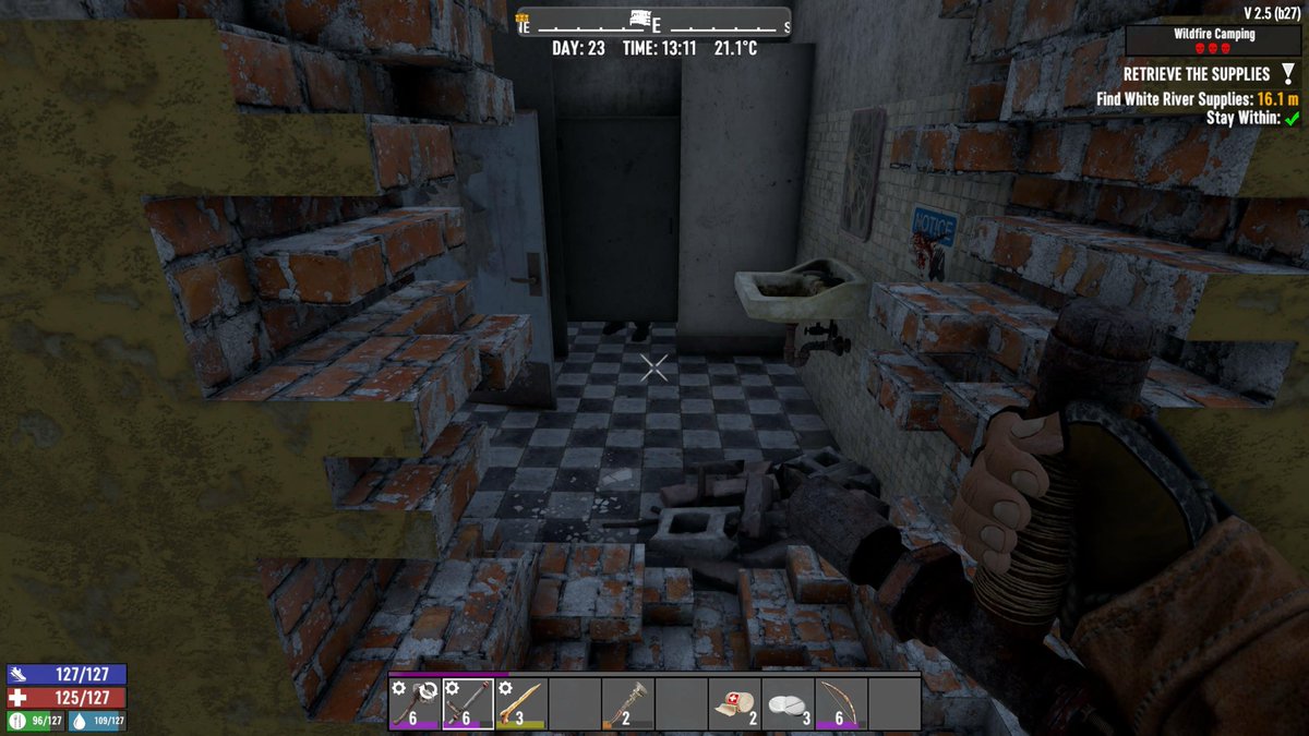 WelshWitcher's tweet image. Always got to be expecting a jump scare in #7DaystoDie 
Yes I see you mr zombie in the toilet stall! Can see your feet 😂