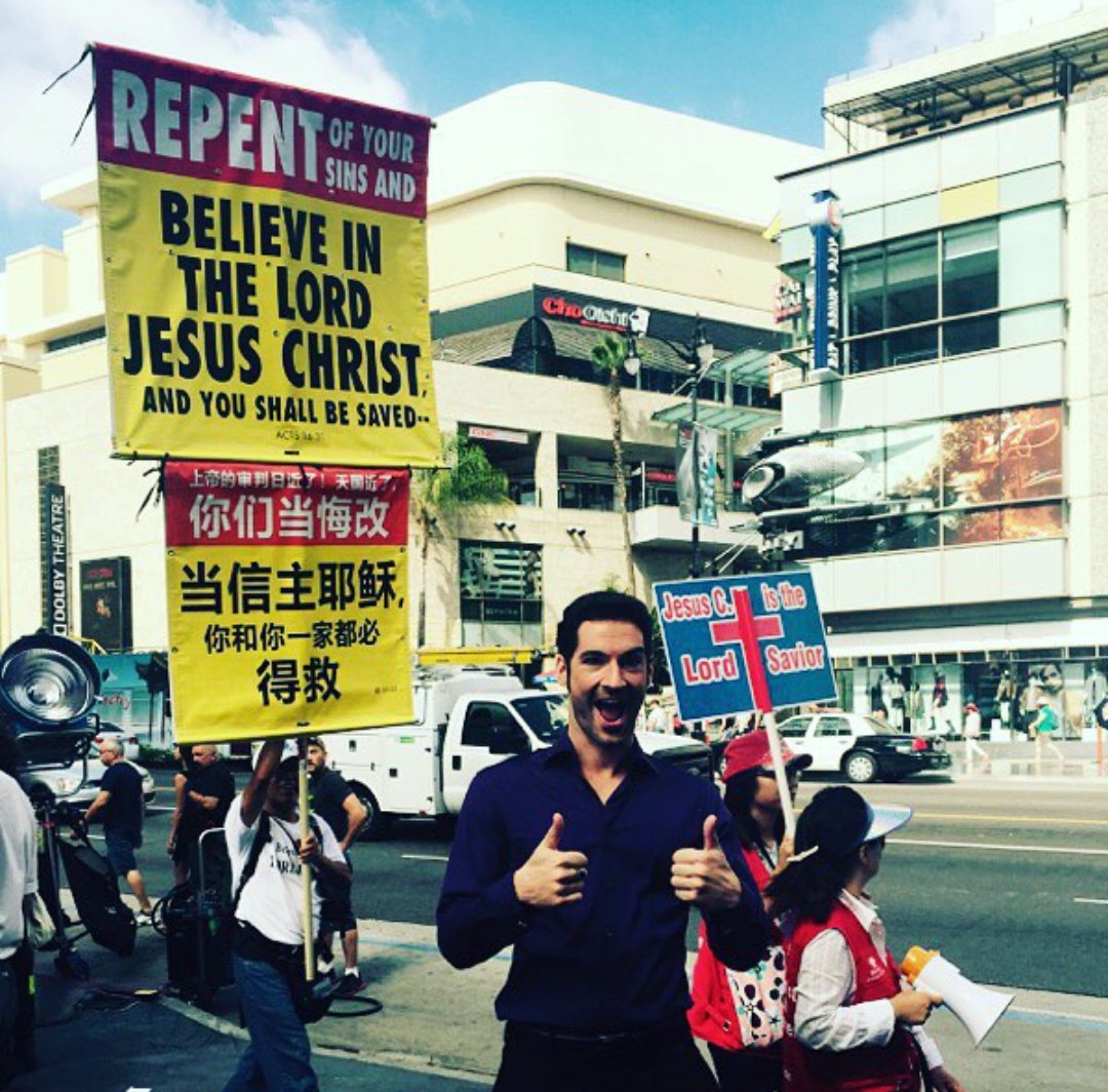 📷 | Mudou Vidas!

Há 10 anos atrás estreava a série Lucifer. Com 6 temporadas, conquistou milhares de fãs e fez história ao ser salva do cancelamento com a #SaveLucifer.