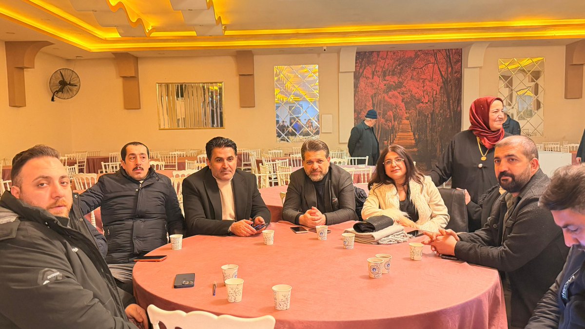 İlçe Başkanımız Sn. Yavuz Kuşan’ın katkılarıyla gerçekleşen konuşma ve işitme engelli çiftimizin düğün törenine katıldık. Sevgiyle kurulan bu yuvaya ömür boyu mutluluklar diliyoruz. 
<a href="/abuyukgumus/">Ahmet Büyükgümüş</a>
<a href="/MustafaAlkayis/">Av. Mustafa Alkayış</a> 
<a href="/merdogan02/">Mehmet ERDOĞAN</a> 
<a href="/Recep_ayd25/">Recep Aydın 🇹🇷</a> 
<a href="/ArvasAbdulahat/">Abdulahat Arvas</a> 
<a href="/YavuzKusanVan/">Yavuz Kuşan</a>