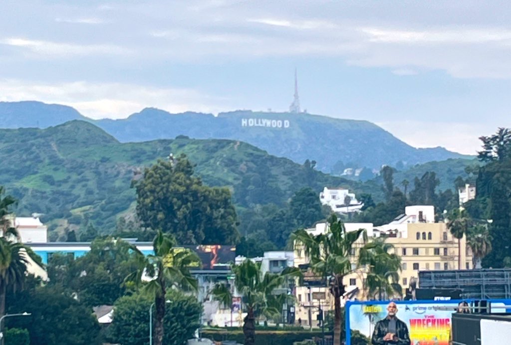 Thank you, LA 🌴

Thank you for such a wonderful experience.
Putting on a live show overseas is never easy,and I’m truly grateful to all the staff in Japan and the U.S.

I could truly feel the love from Persona fans around the world.

日本へ帰るぞ✈️
#ペルライ #PersonaLive  #P30th