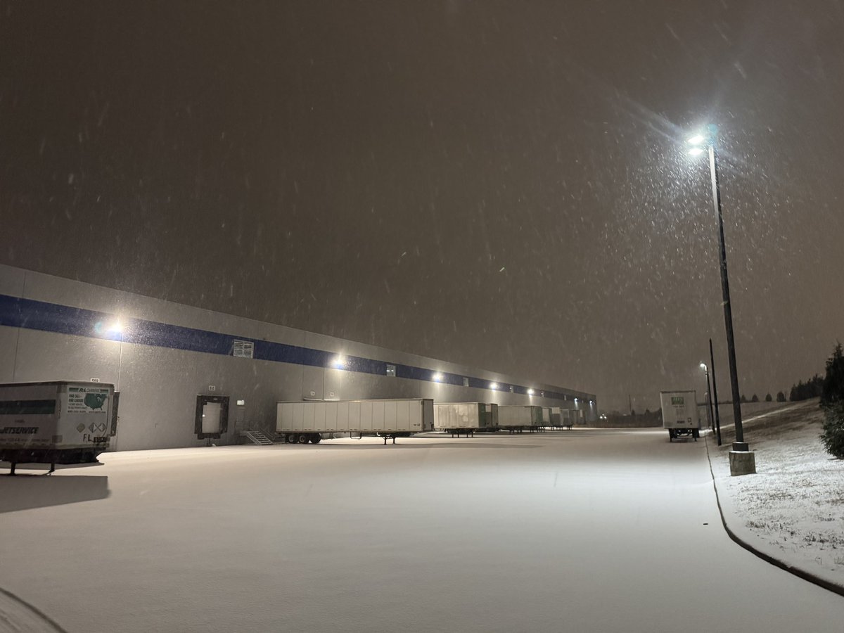 THN4AU's tweet photo. Lexington KY last night and today @spann https://t.co/avfSFfQRmg