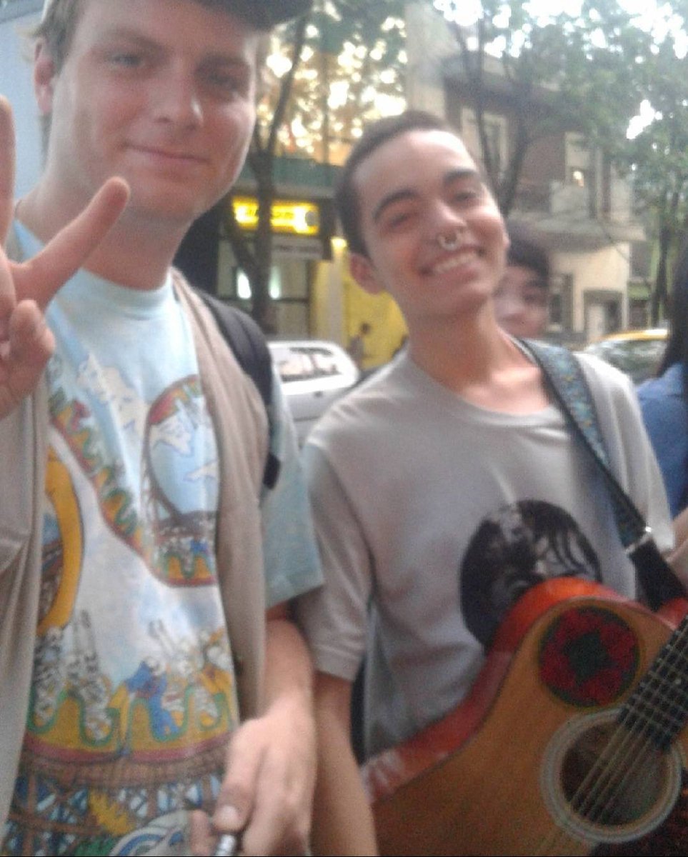 el nota de peque con mac demarco that's the tweet