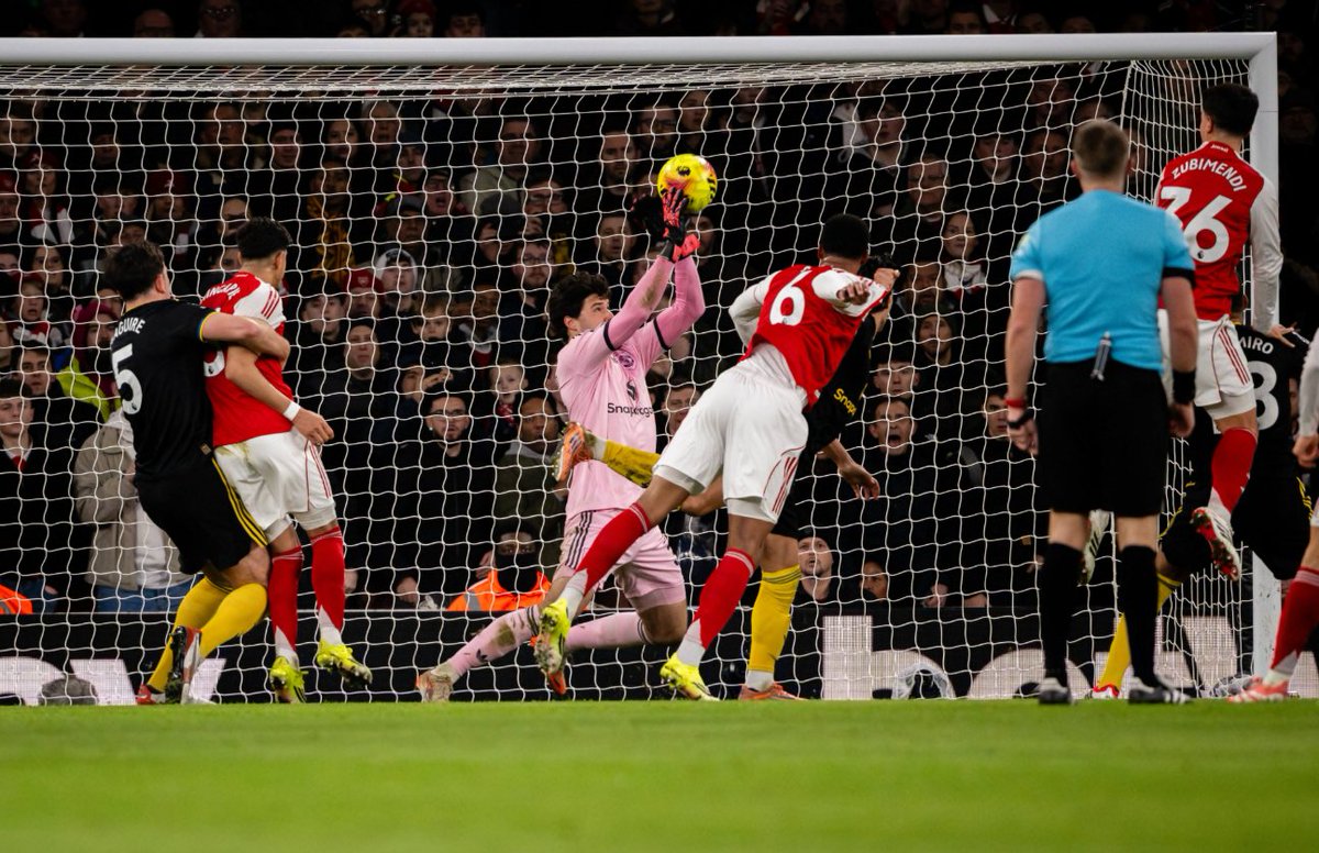 Penyelamatan mantap oleh Senne! ⛔️